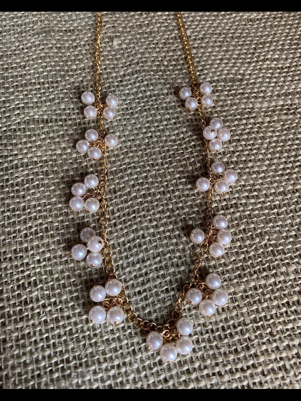 Signed Avon Vintage 1987 Pearlessence Cluster Gold Tone Faux Pearl Necklace 18